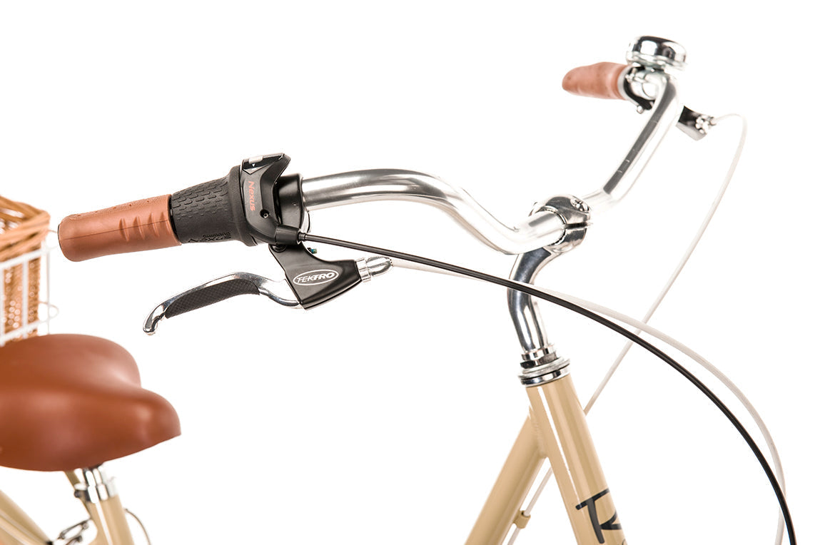 Ladies Deluxe 3-Speed Vintage Bike Coffee Bikes Reid